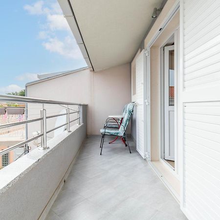Studio Apartmani Dora มาคาร์สกา ภายนอก รูปภาพ