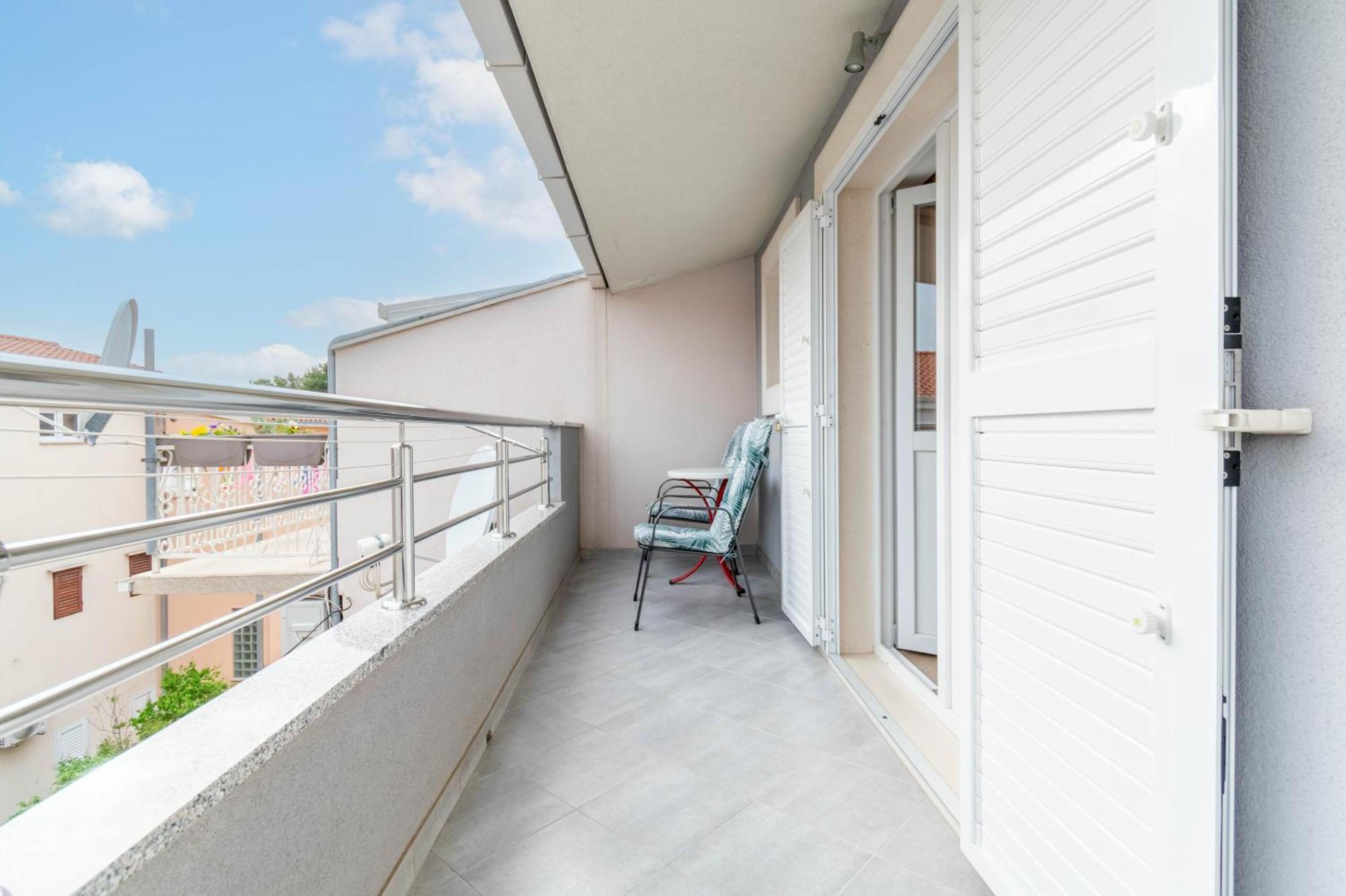 Studio Apartmani Dora มาคาร์สกา ภายนอก รูปภาพ